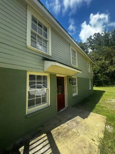 Main picture of 1005 Langdale Dr