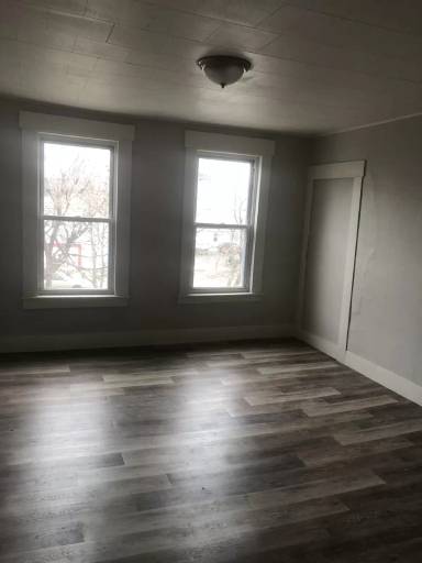 Main picture of 197 Central - 197-2R