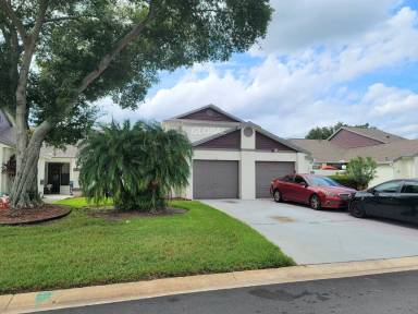 Main picture of 69 Lakepointe Cir