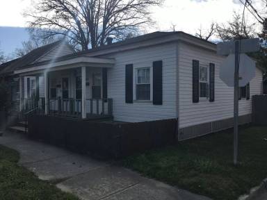 Main picture of 641 E Anderson St