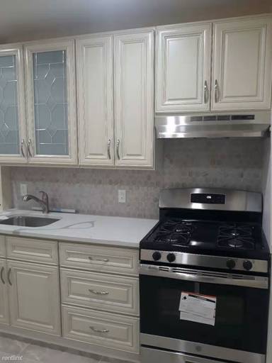 Main picture of 188 Avenue V