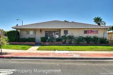 Main picture of 4910 Gary St