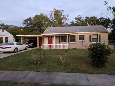 Main picture of 820 Varr Ave