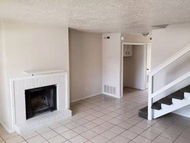 Main picture of 1916 Cherokee Ln