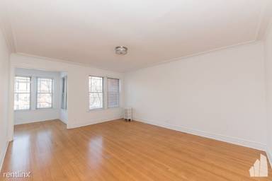 Main picture of 7000 N Sheridan Rd