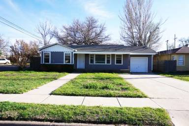 Main picture of 3801 32nd St