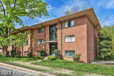 Main picture of 10320 Rockville Pike