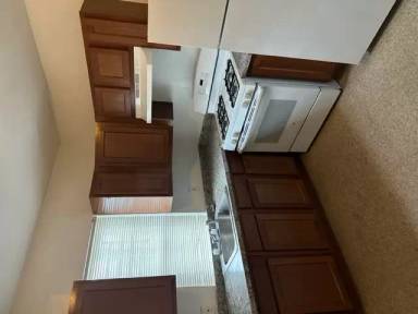 Main picture of 1842 Hope St