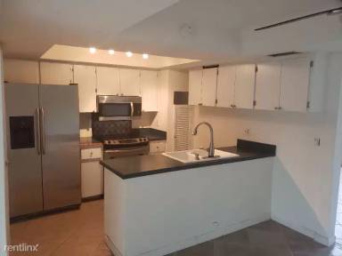 Main picture of 4915 Catalina Dr
