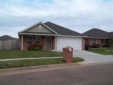 Main picture of 8201 Sunny Pointe Ln