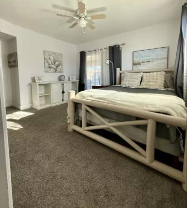 Main picture of 2688 Daytona Ave