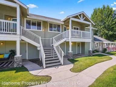 Main picture of 517 W State St