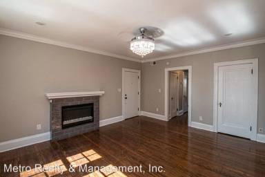 Main picture of 2013 Eastern Pkwy