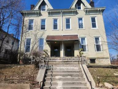 Main picture of 621 Lincoln Ave