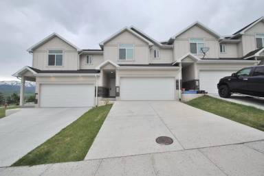 Main picture of 786 E Ruby Dr