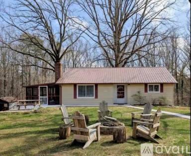 Main picture of 1684 Rockford Creek Rd