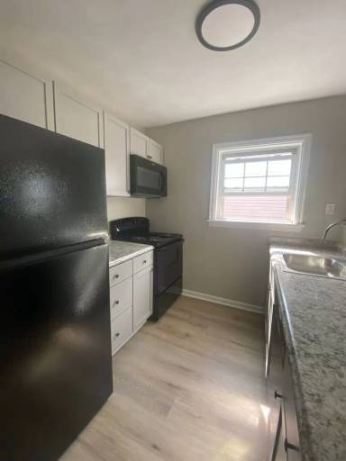 Main picture of 533 Station St