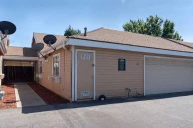 Main picture of 7010 N Thorne Ave