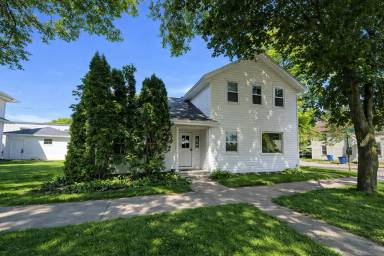 Main picture of 636 Kickbusch St