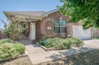 Main picture of 705 Lone Pine Dr