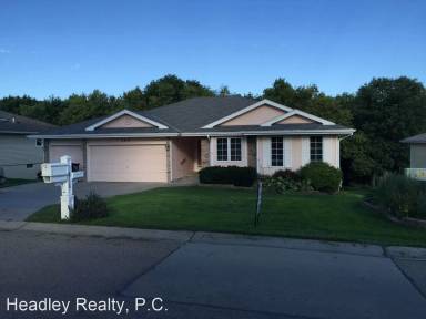 Main picture of 4014 Buccaneer Blvd