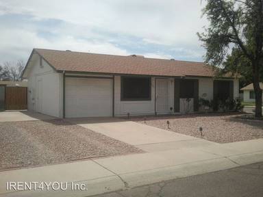 Main picture of 2601 E Michigan Ave