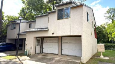 Main picture of 1315 Airport Dr