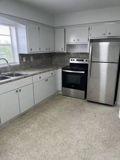 Main picture of 3525 NW 35th Ave