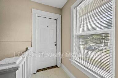 Main picture of 1016 E Arlington Ave