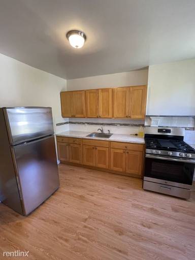 Main picture of 593 Park Pl
