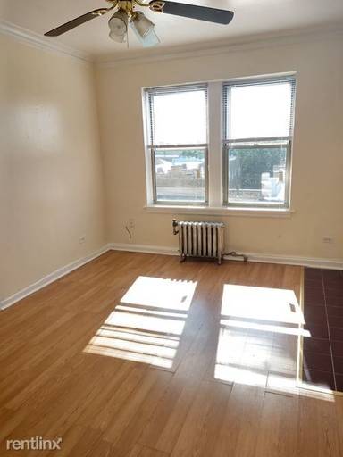 Main picture of 4521 N Malden St