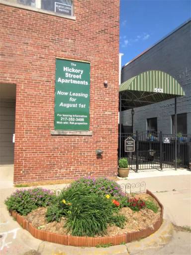 Main picture of 513 N Hickory St