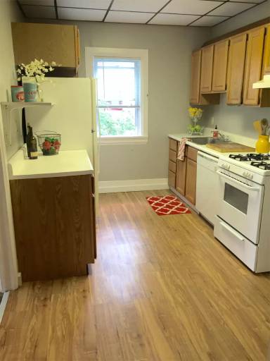Main picture of 614 University Ave