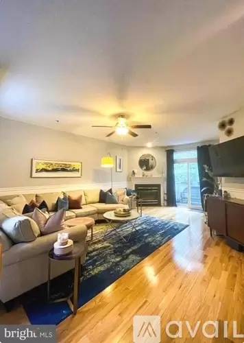 Main picture of 10204 Crested Iris Dr