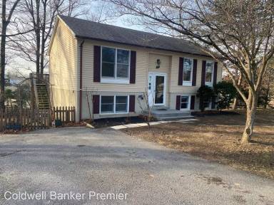 Main picture of 224 Lake Sever Dr