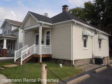 Main picture of 320 W Clay St
