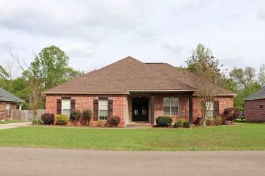 Main picture of 22 Sunline Dr