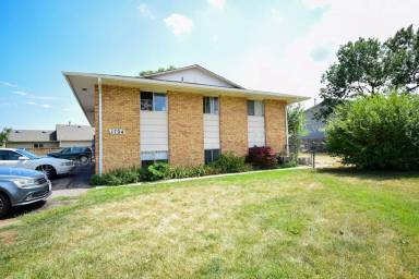 Main picture of 2813 Sumac St