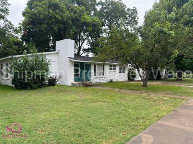 Main picture of 3605 Parkwood St