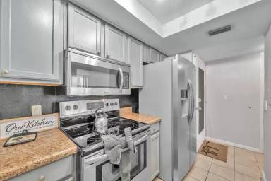 Main picture of 2618 Cove Cay Dr