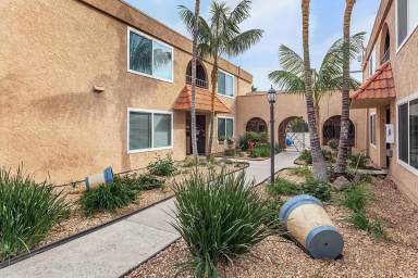 Main picture of 303 E 27th St