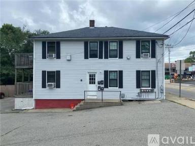 Main picture of 93 W Warwick Ave