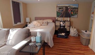 Main picture of 2572 S Burrell St