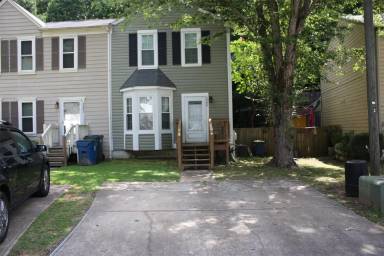 Main picture of 3494 Lee Ct NW
