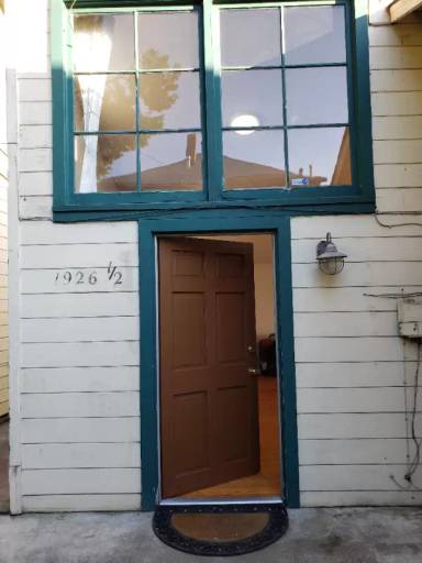Main picture of 1924 Channing Way