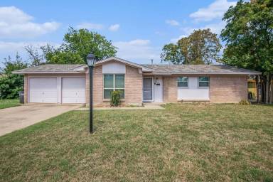 Main picture of 4636 South Dr W