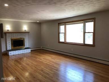 Main picture of 1576 Corbin Ave
