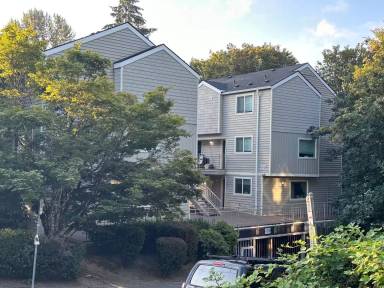 Main picture of 3720 SW 12th Ave