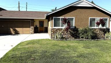 Main picture of 3069 Hackett Ave