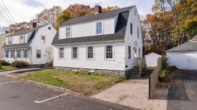 Main picture of 244 Crescent Way